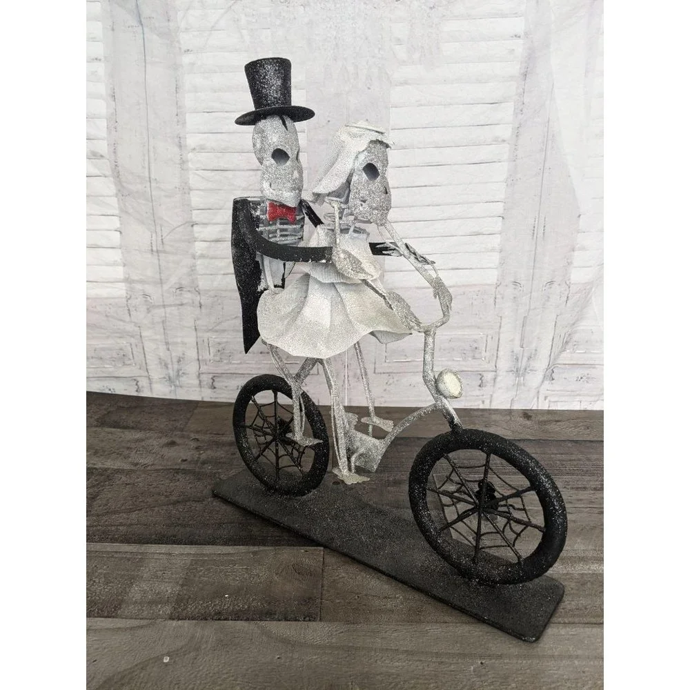 Metal‎ sparkle skeleton bike couple wedding Hallowe